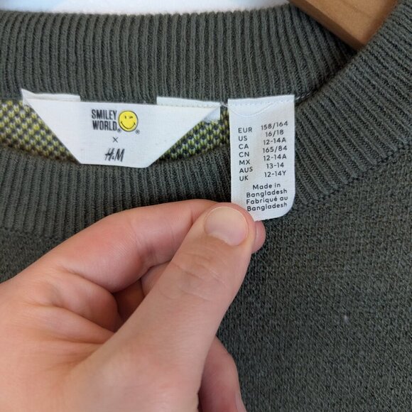 H&M x Smiley World Sweater, Sz 16/18 Junior - Picture 3 of 5